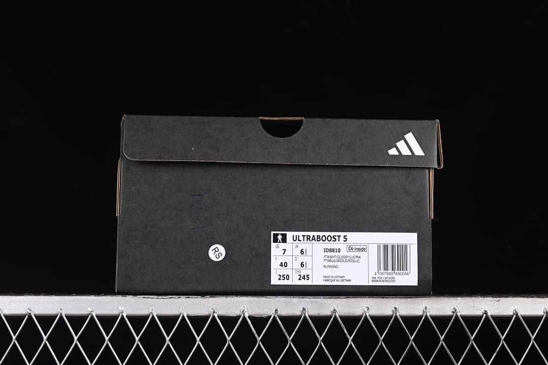 Shoebox label identifying the Ultraboost 5 and style code ID8810