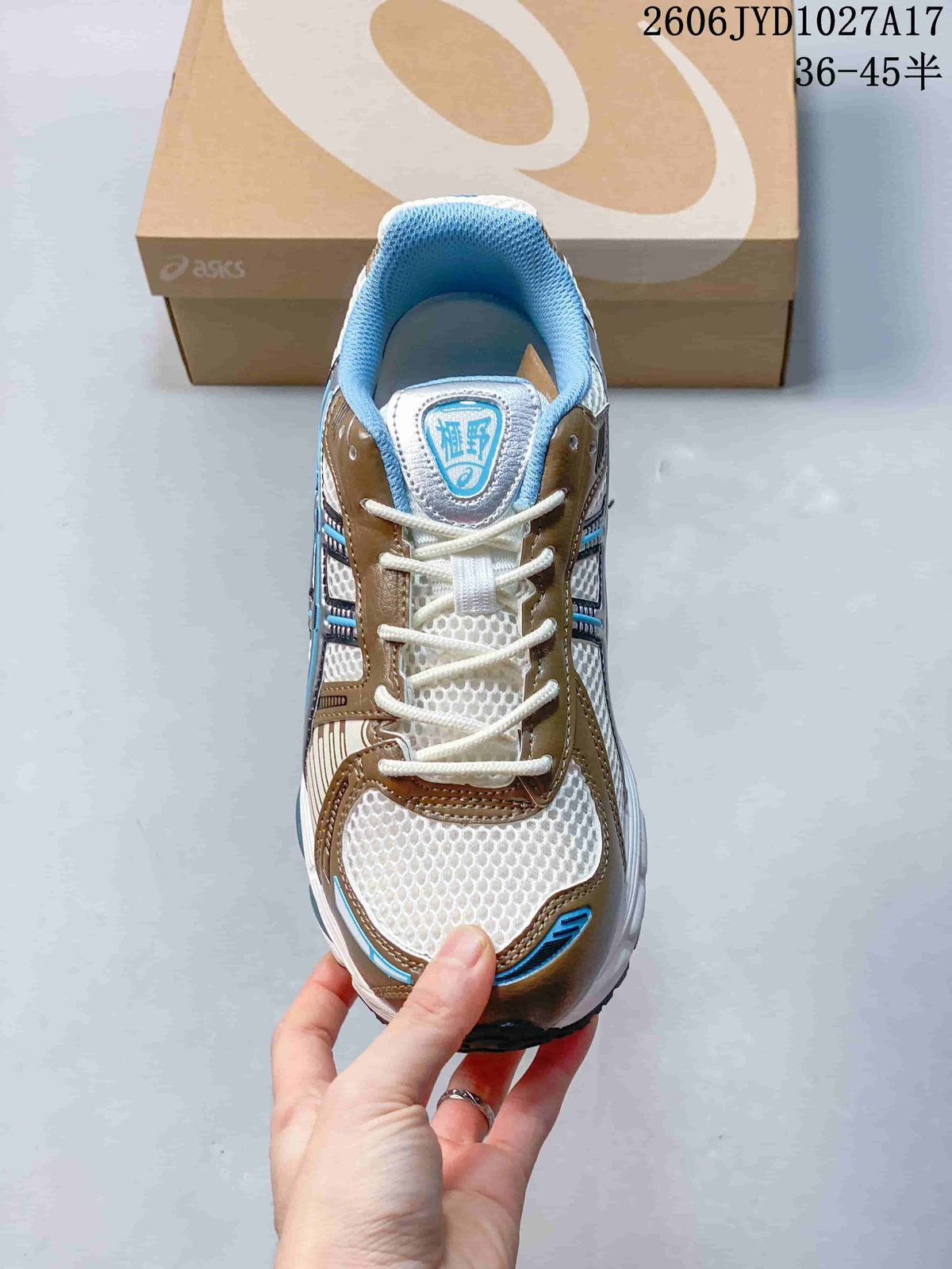 Top view of the ASICS Gel-Kayano 12.1 lace-up upper