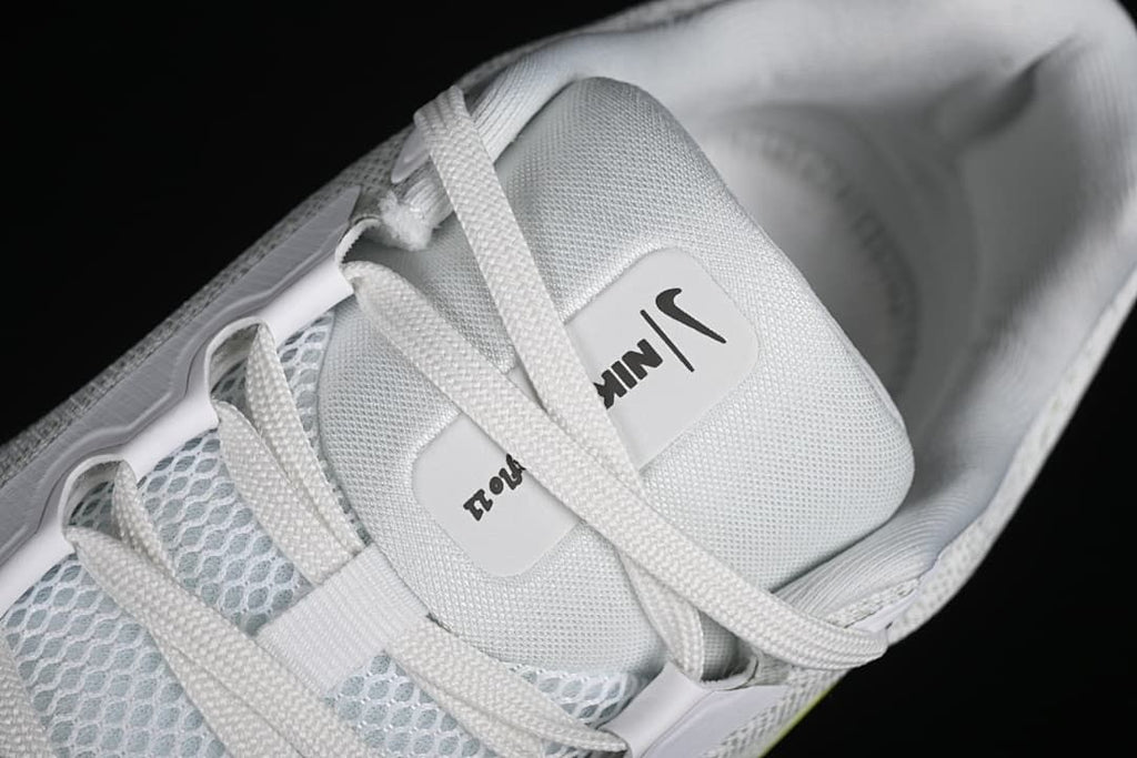 Close-up of the tongue, laces and lace loops.
