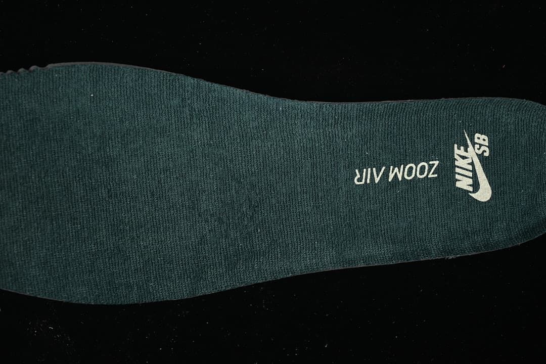 Close-up of the dark insole with Nike SB branding.