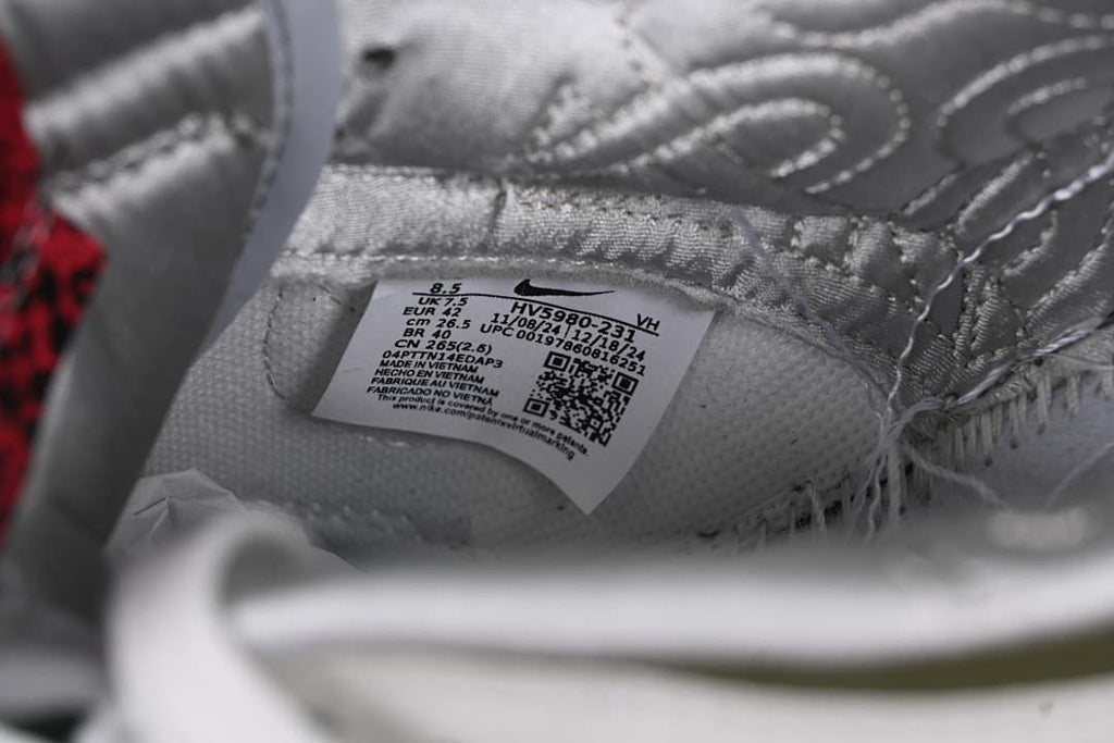 Close-up of the interior size label showing a sample size and style code.