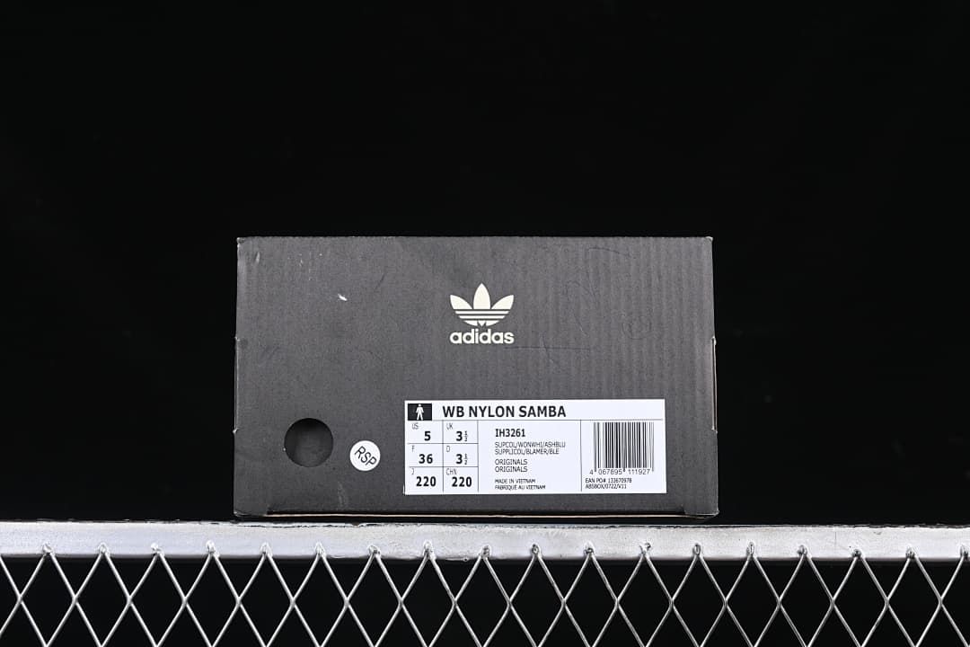 Shoe box label identifying WB Nylon Samba, style IH3261 and EU 36