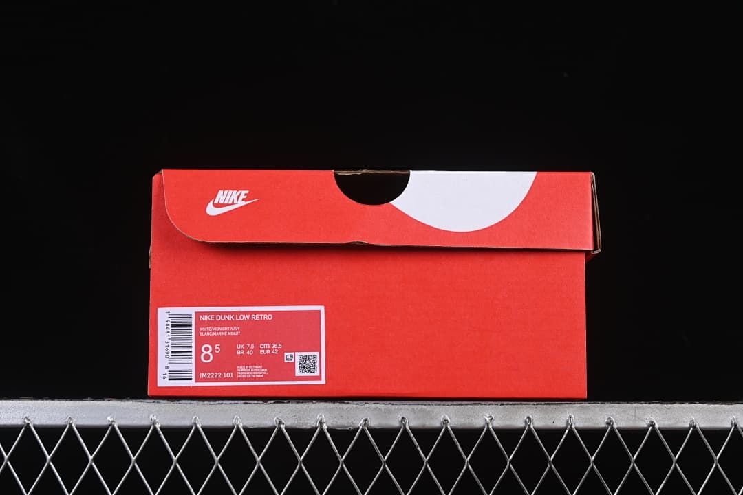 Red shoe box label displaying the photographed sample size and style code