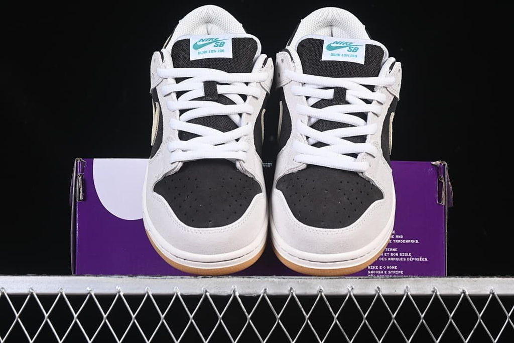 Front view of the pair resting on the shoe box.