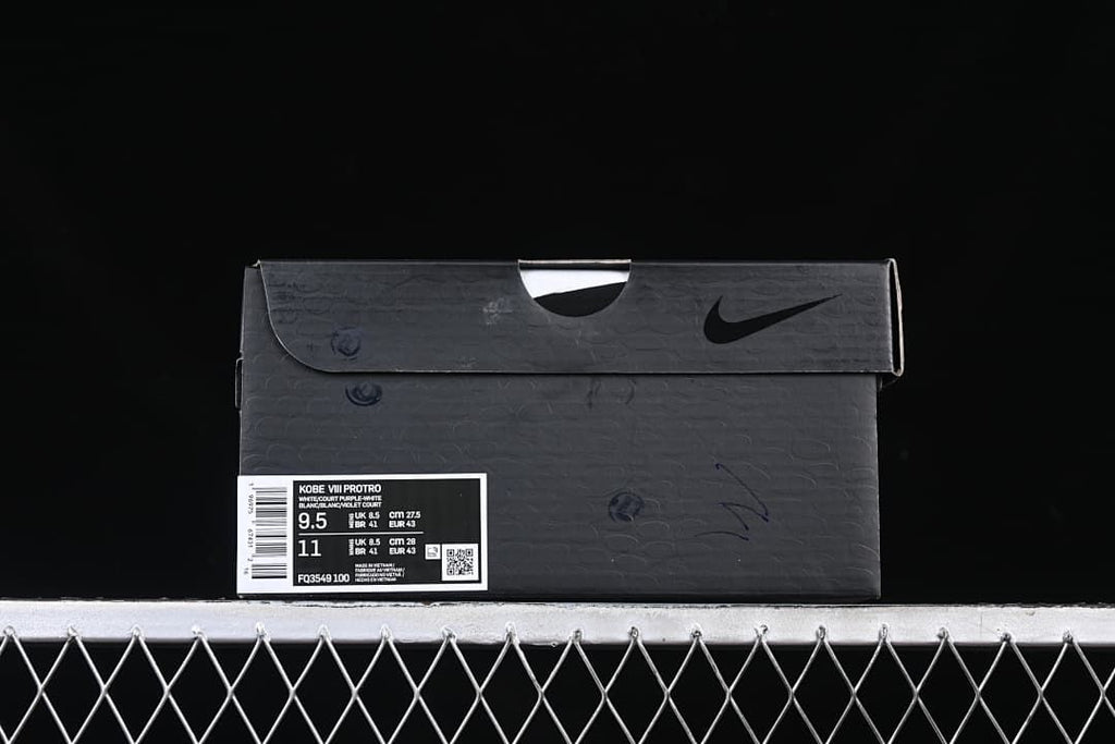 Box label identifies the Kobe VIII Protro, style code FQ3549-100, and sample sizes