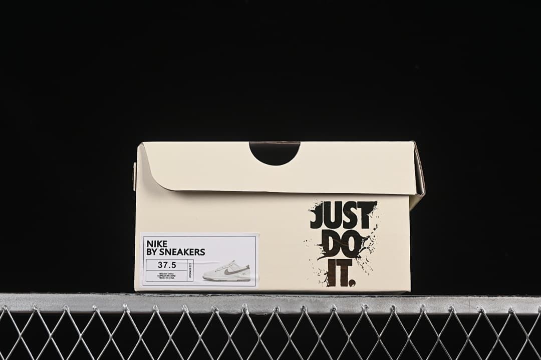 Shoe box with a visible EU 37.5 size label