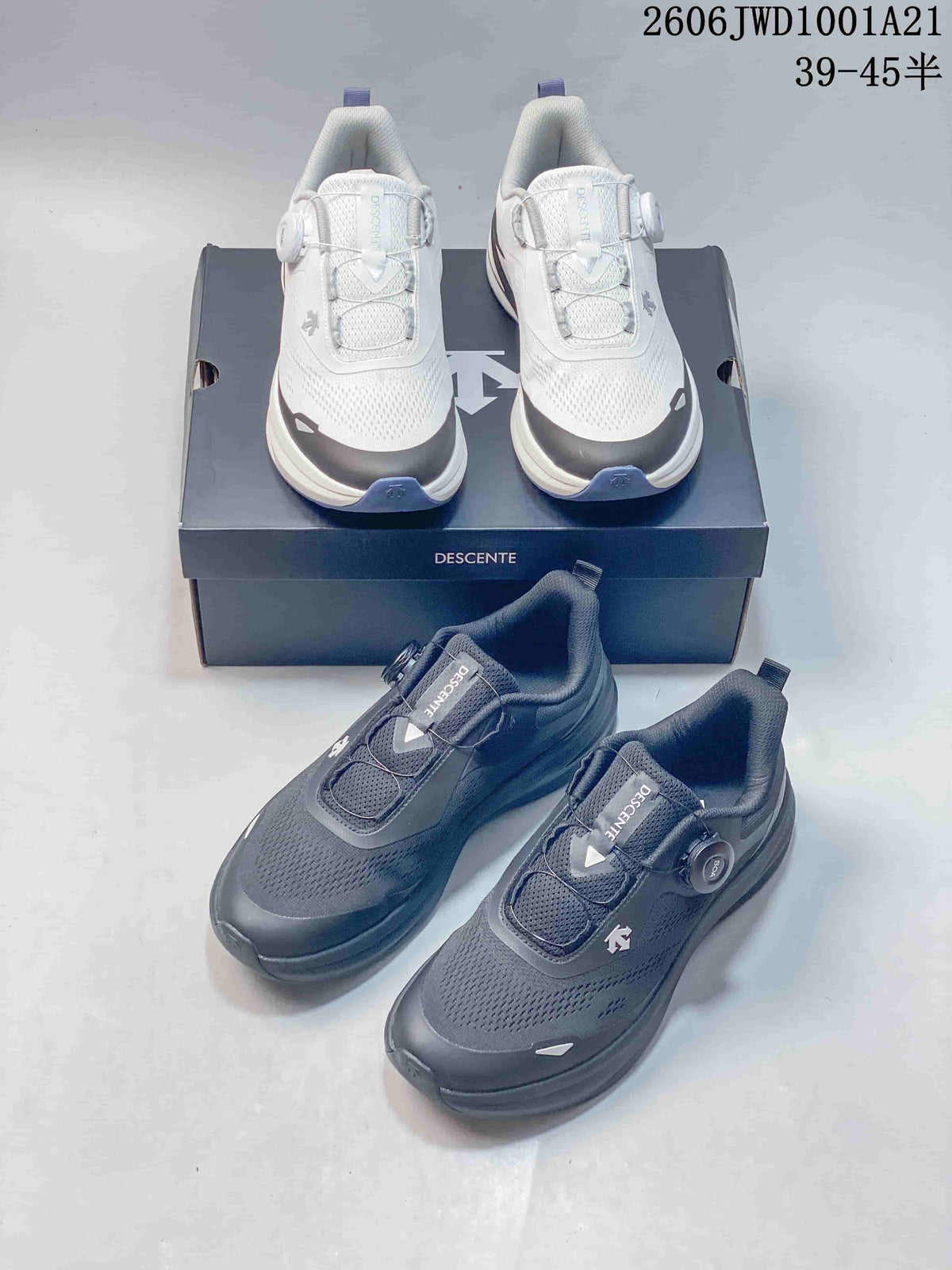 White and dark-colored DESCENTE sneakers shown together; image text lists model code 2606JWD1001A21 and sizes 39–45.