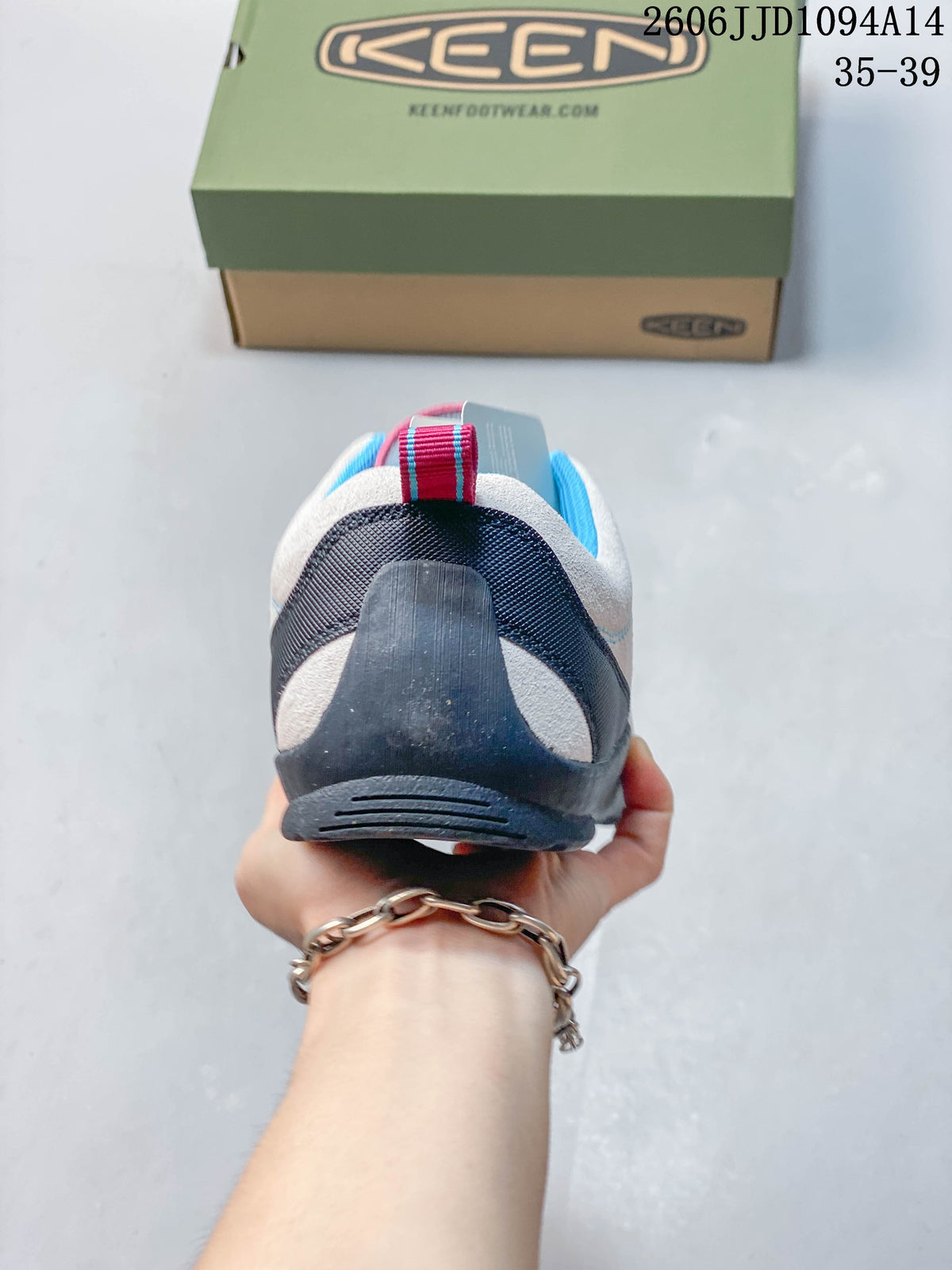 Rear view of a KEEN Jasper sneaker showing the heel and pull loop