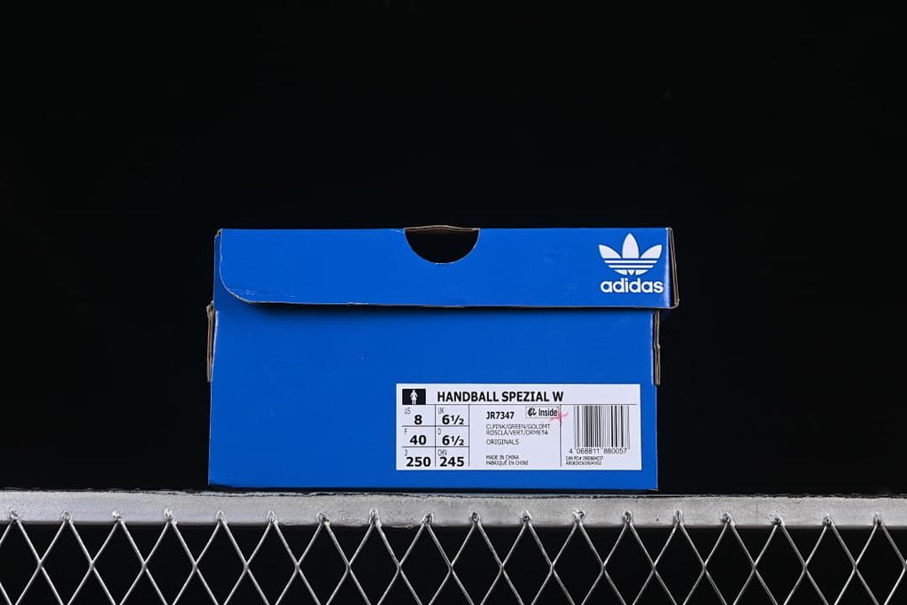 Shoe box label identifying Handball Spezial W, model JR7347 and EU 40