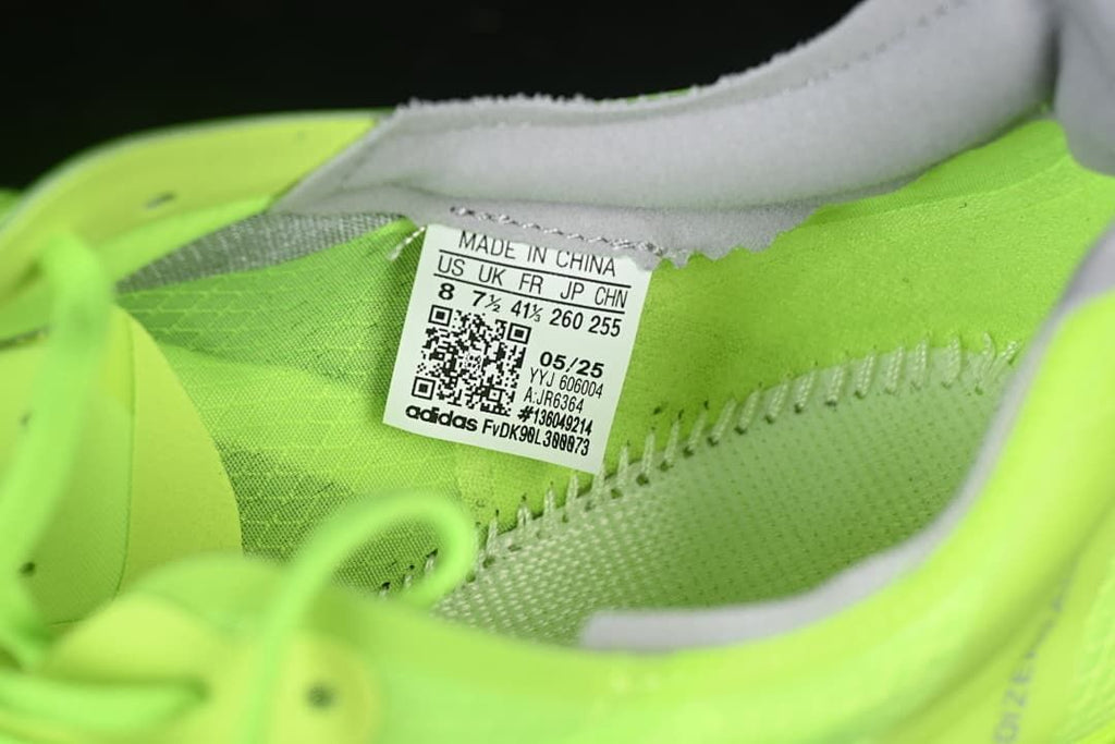 Close-up of the shoe's interior size label