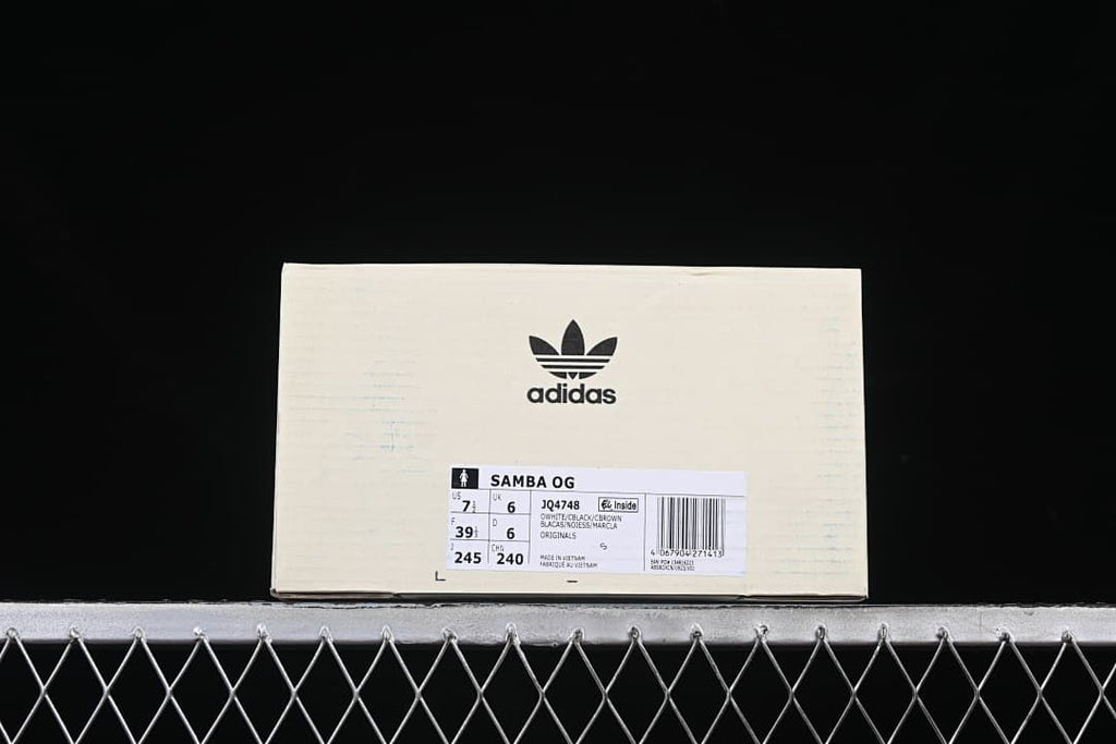 Shoe box label identifying the Samba OG and style code JQ4748