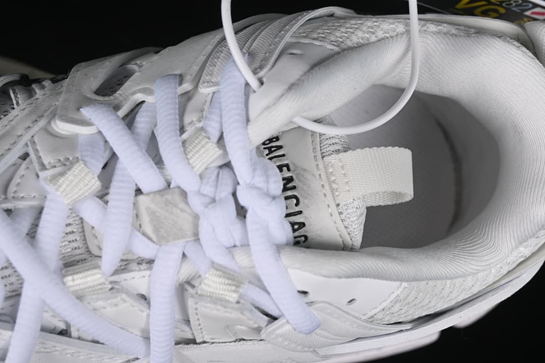 Top-down detail of the laces, tongue, and padded collar