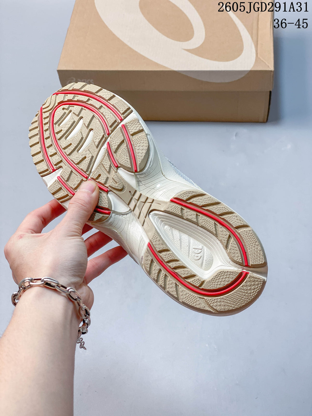 Close-up of the patterned outsole with red details
