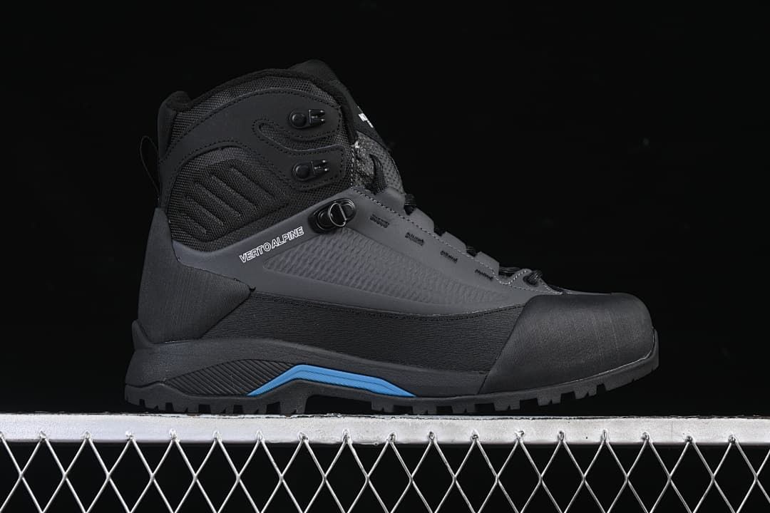 Side profile of the Verto Alpine Mid boot with blue midsole accent