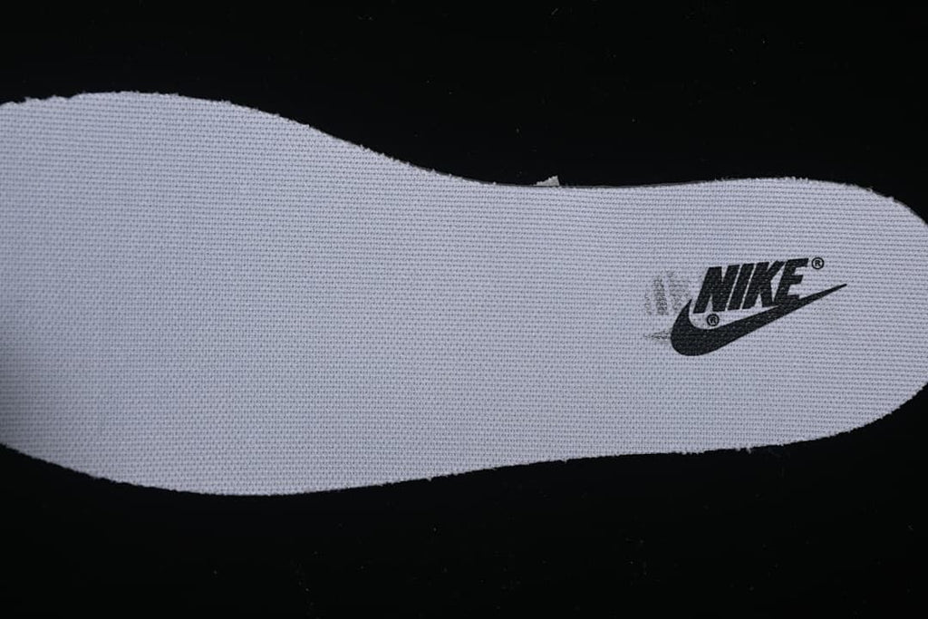 Close-up of the white insole with Nike branding