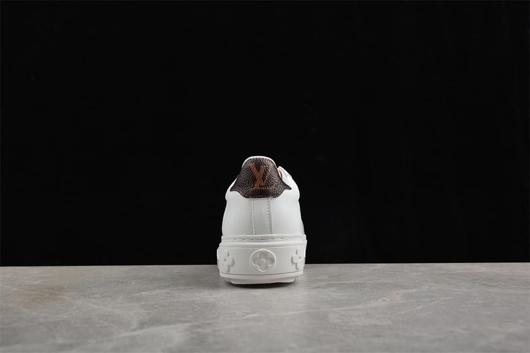 Rear view showing the patterned heel tab and raised sole
