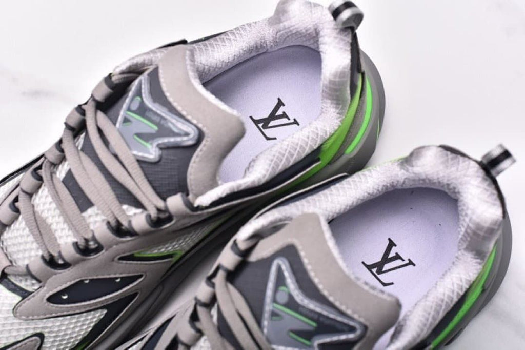 Close-up of the collars and insoles