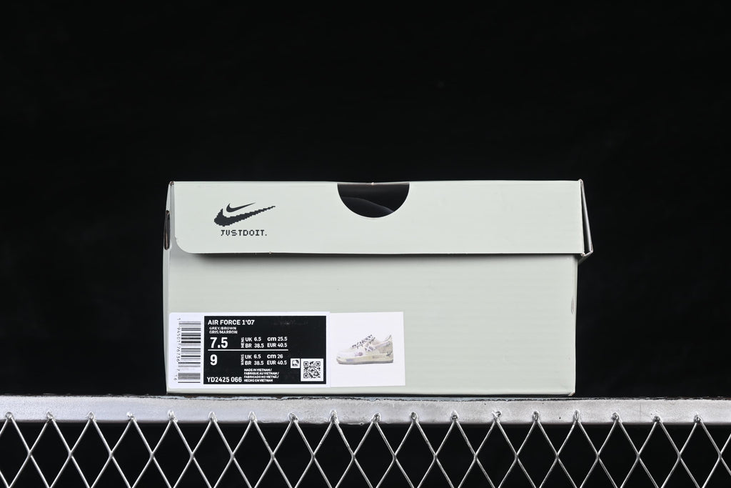 Shoebox label identifying the Air Force 1 '07 and style code YD2425 066