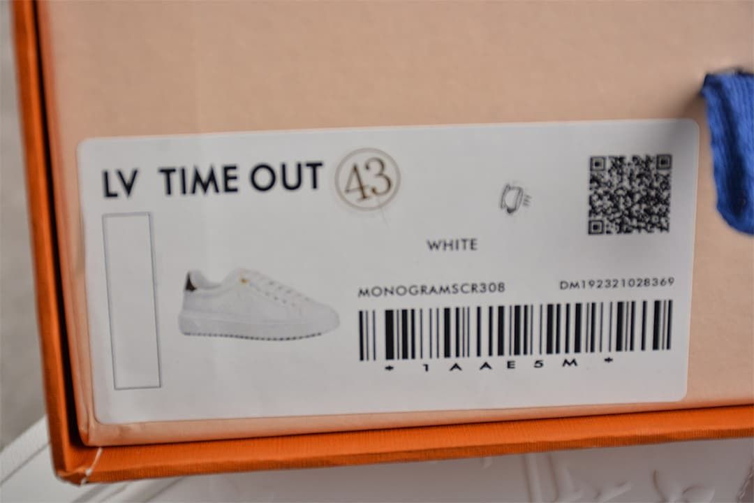 Shoe box label showing LV Time Out, size 43, and white color