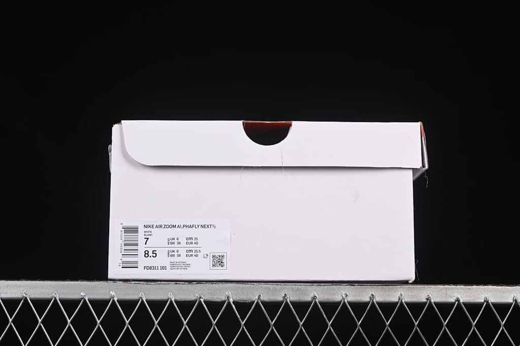 Shoe box label showing the Nike Alphafly model and sample sizes