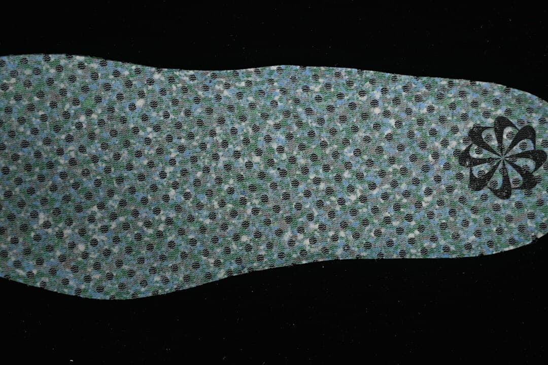 Reverse side of the patterned insole with a visible graphic