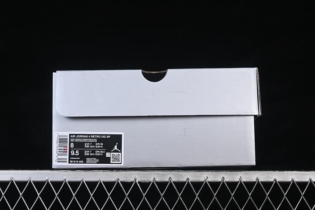 Shoe box label showing Air Jordan 4 Retro OG SP, style code IB1519-200, and EU 41 sample sizing