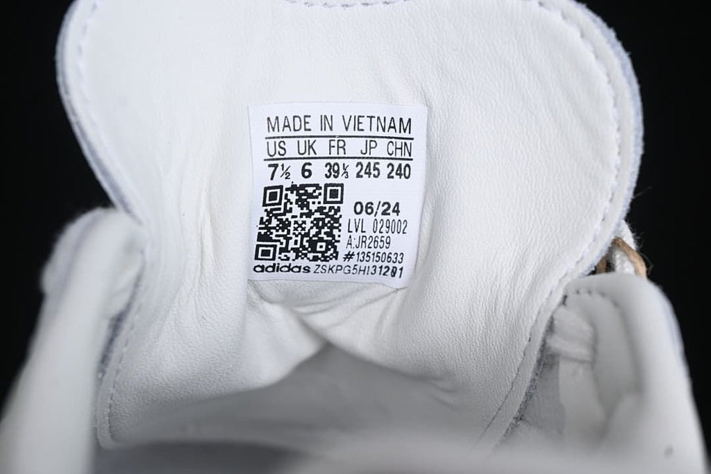 Tongue size label showing sample sizing and JR2659 style code
