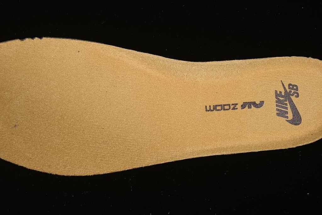 Tan-colored insole with printed Nike SB branding