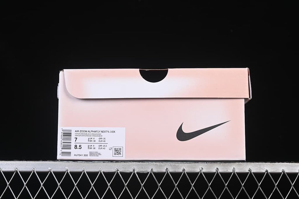 Shoe box label identifying the Air Zoom Alphafly Next% 3 and listing sample size details.
