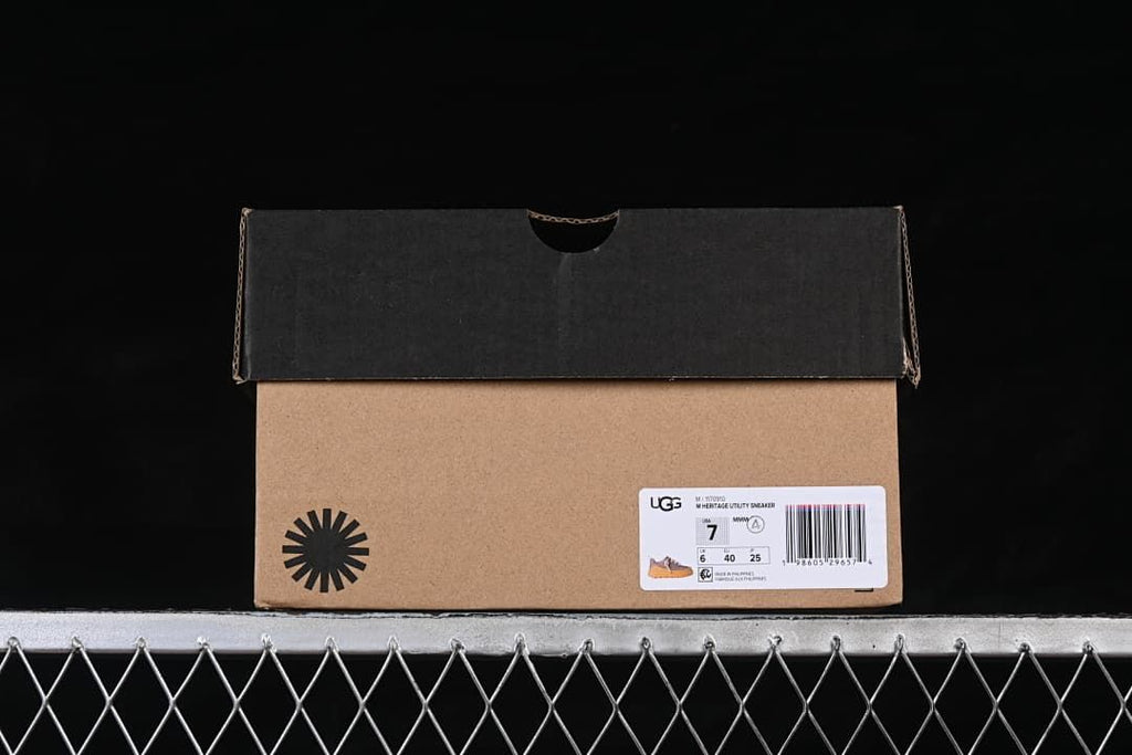 Shoebox label showing the Heritage Utility Sneaker model and sample size details