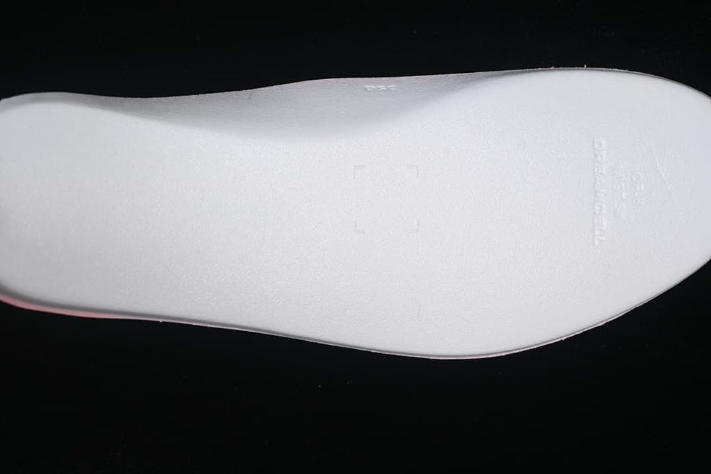 Close-up of the white shoe insole