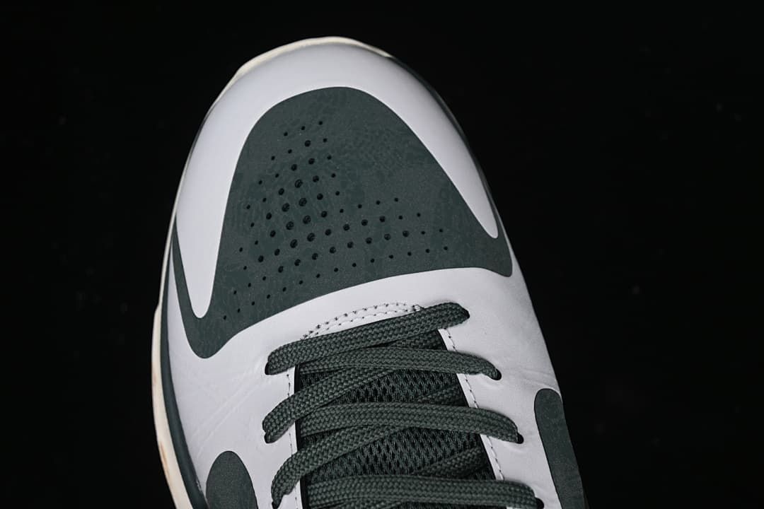 Top view of the perforated toe box and dark laces