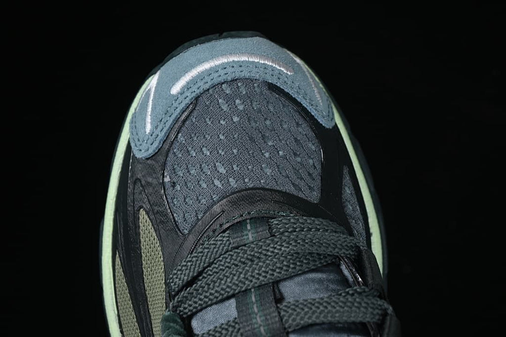 Top-down detail of the mesh toe and lace area.