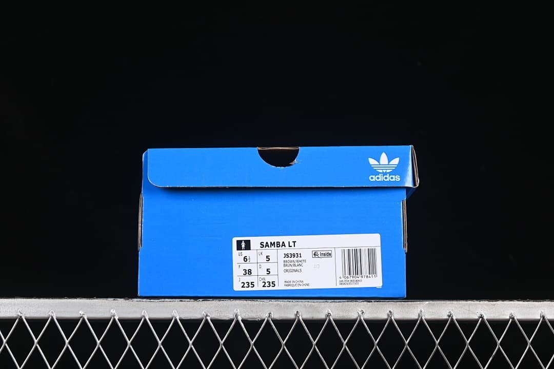Blue shoe box label showing Samba LT, style JS3931, and photographed size EU 38