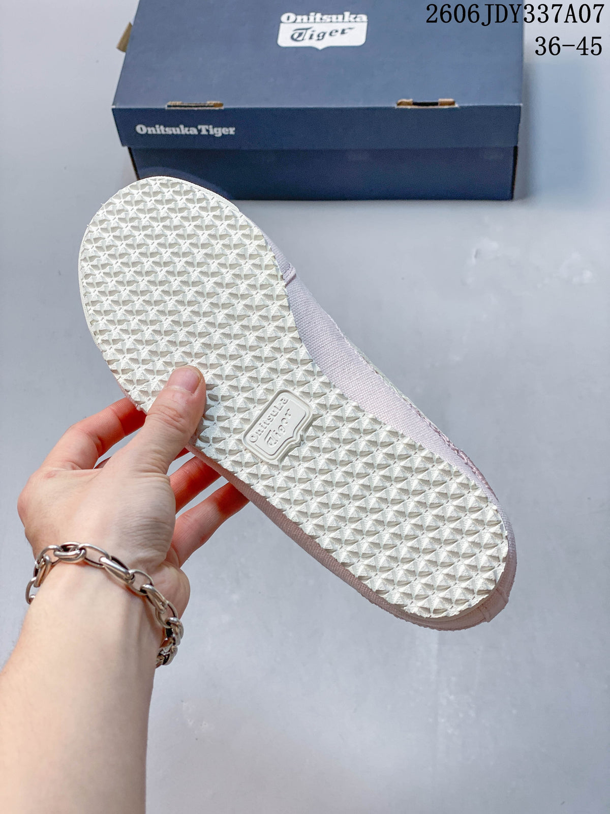 Textured outsole of a pink Onitsuka Tiger Mexico 66 Sabot shoe