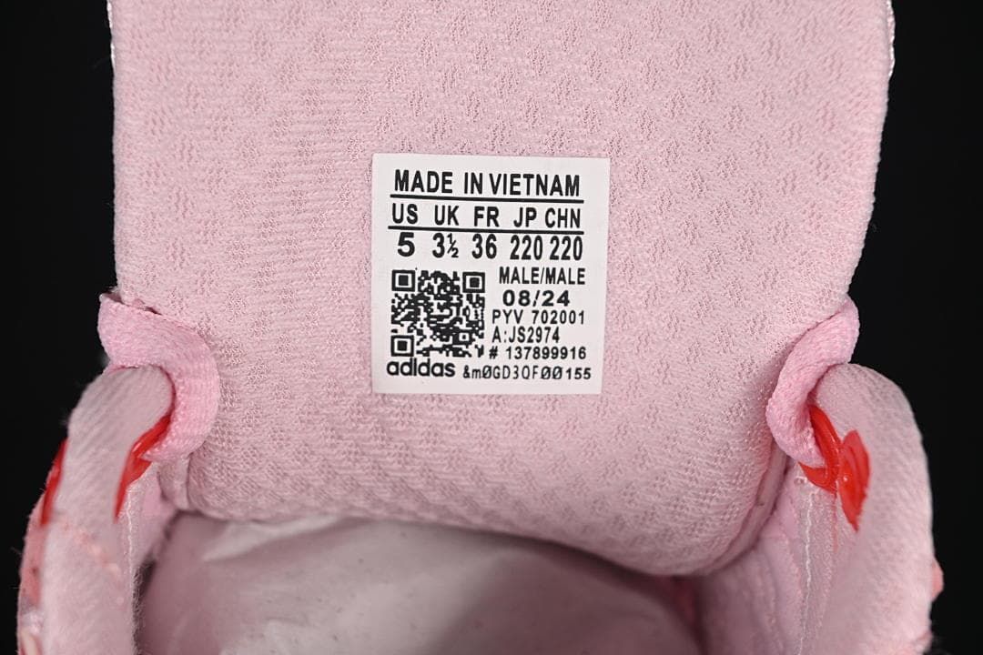 Tongue size label showing US 5, UK 3.5, FR 36, and JP and CHN 220.