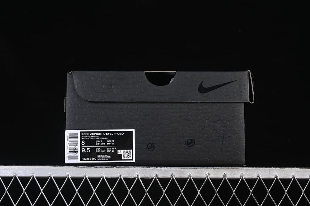 Shoe box label with Kobe VIII Protro wording and size information