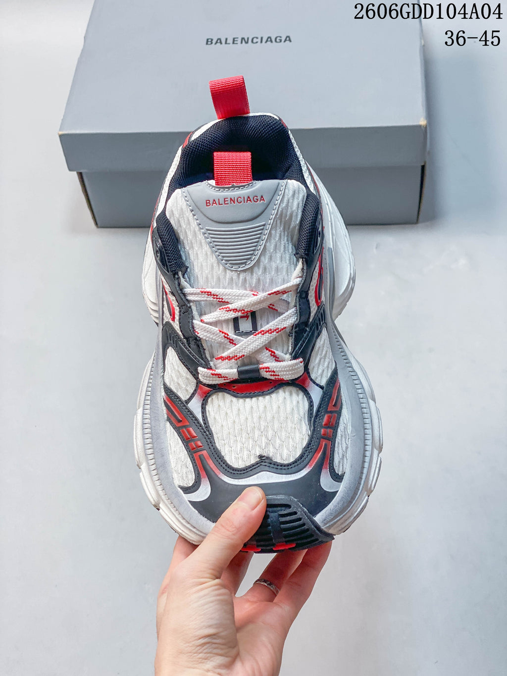 Top view showing the laces, tongue and contrasting panels