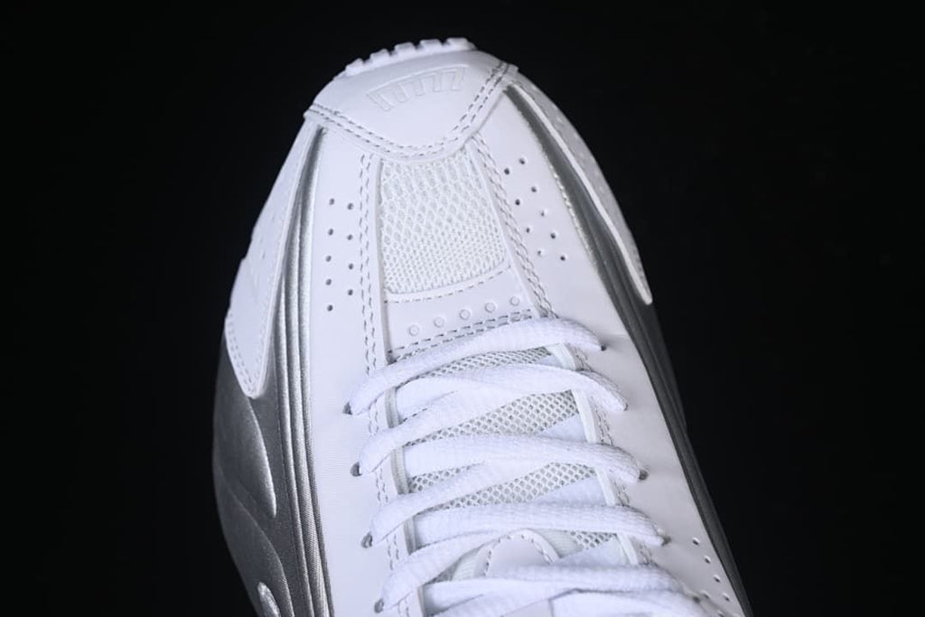Top view of the perforated toe and lace-up front