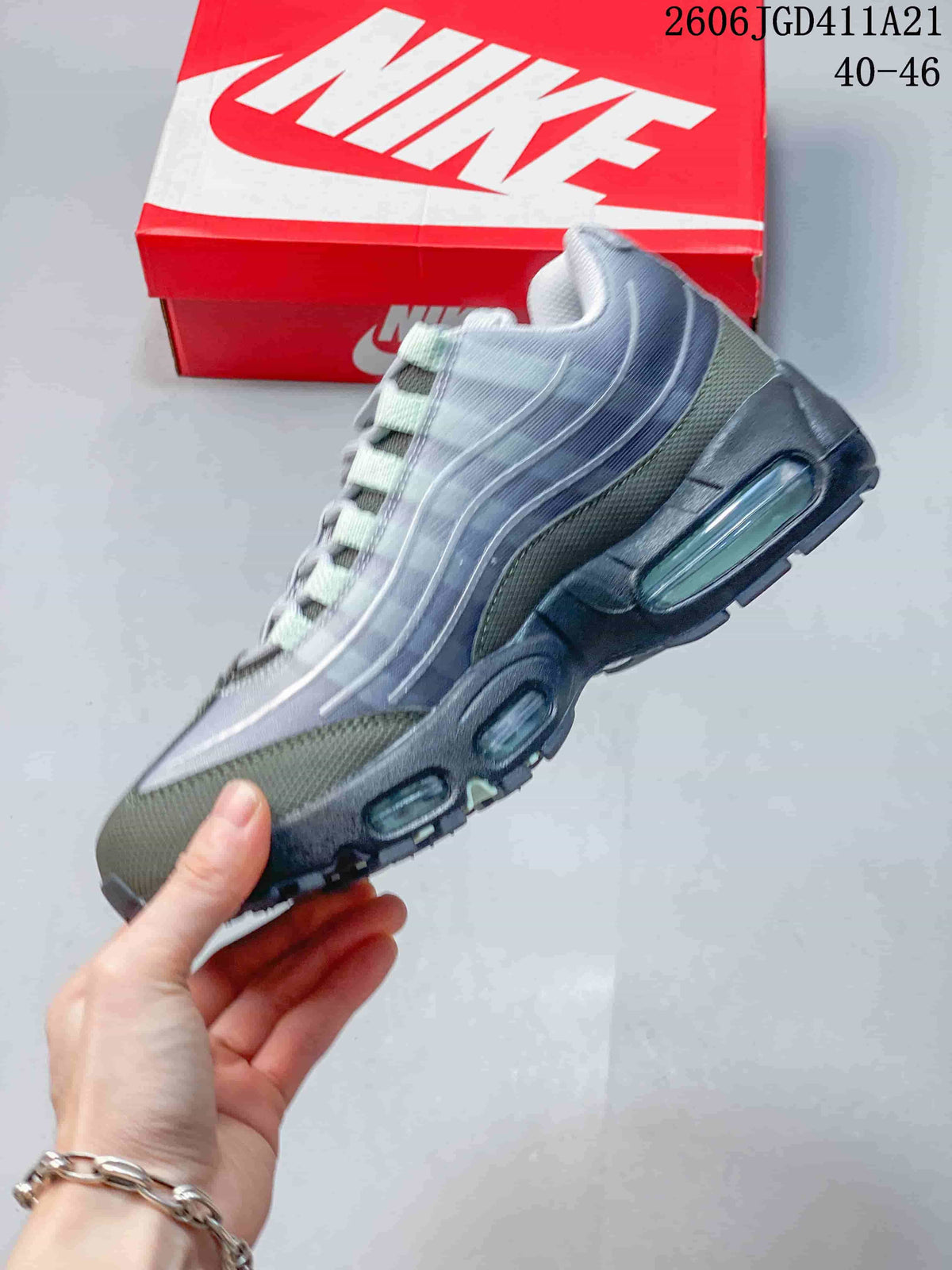 Side view of a grey and green Nike Air Max 95 sneaker with visible midsole air units; image overlay states sizes 40–46.