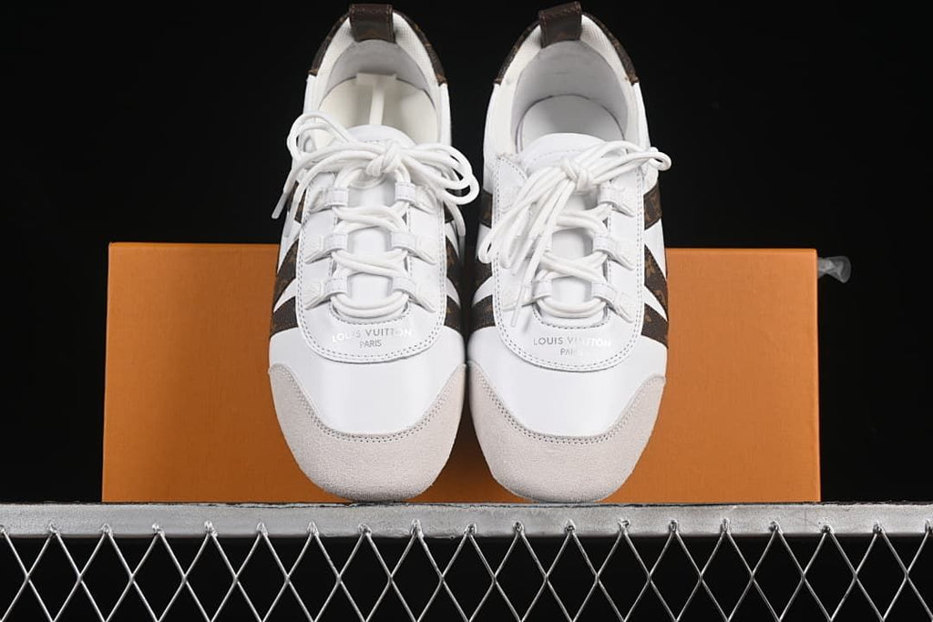 Front view of the pair displayed on an orange box.