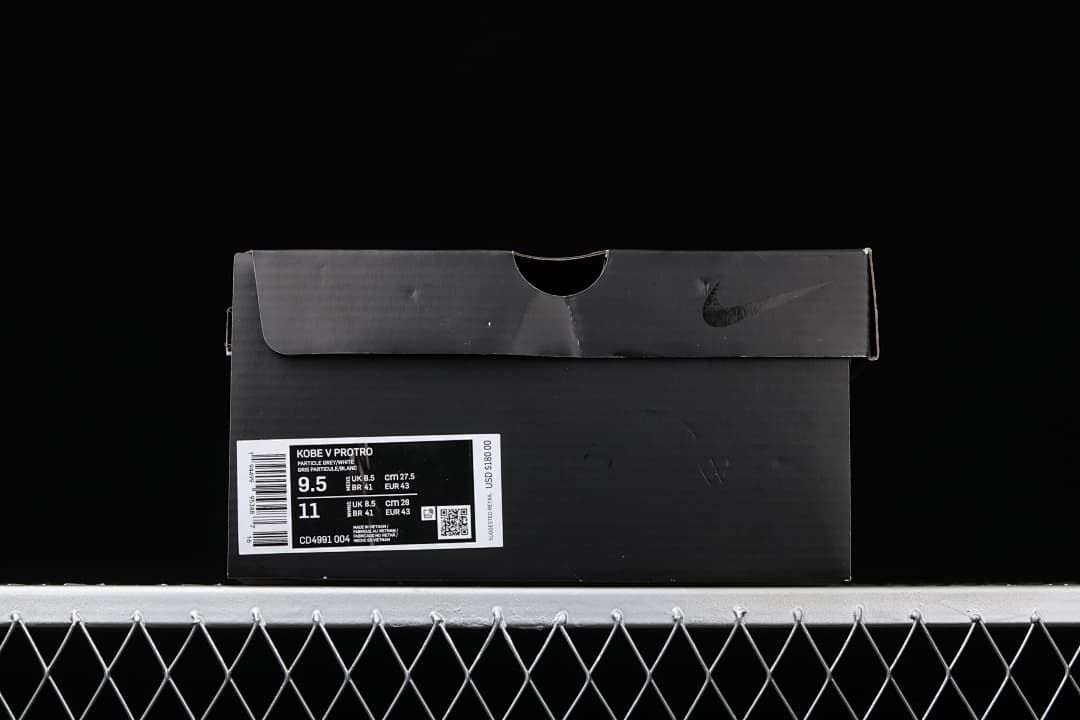 Shoe box label for Kobe 5 Protro, showing sample size US 9.5 and EU 43