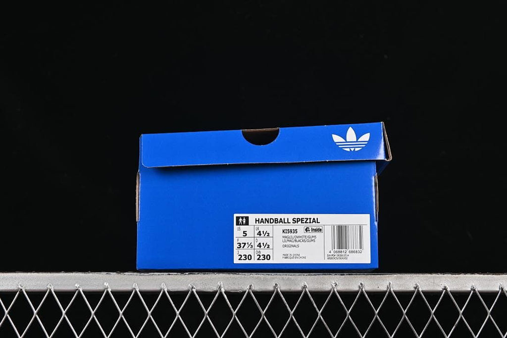 Blue shoe box label identifying Handball Spezial and KI5935