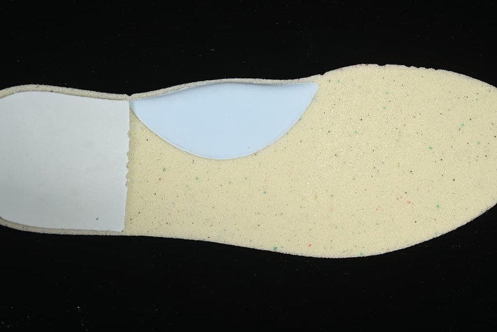 Close-up of the sneaker's light-colored insole cushioning