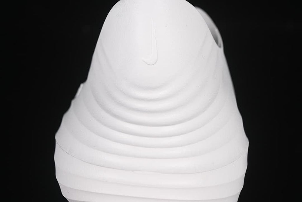 Close-up of the heel and layered ridges on the clog