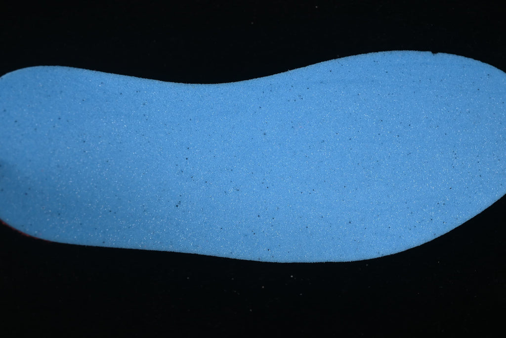 Blue insole shown separately.