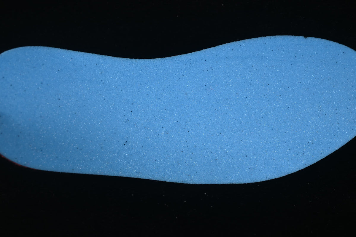 Blue insole shown separately.