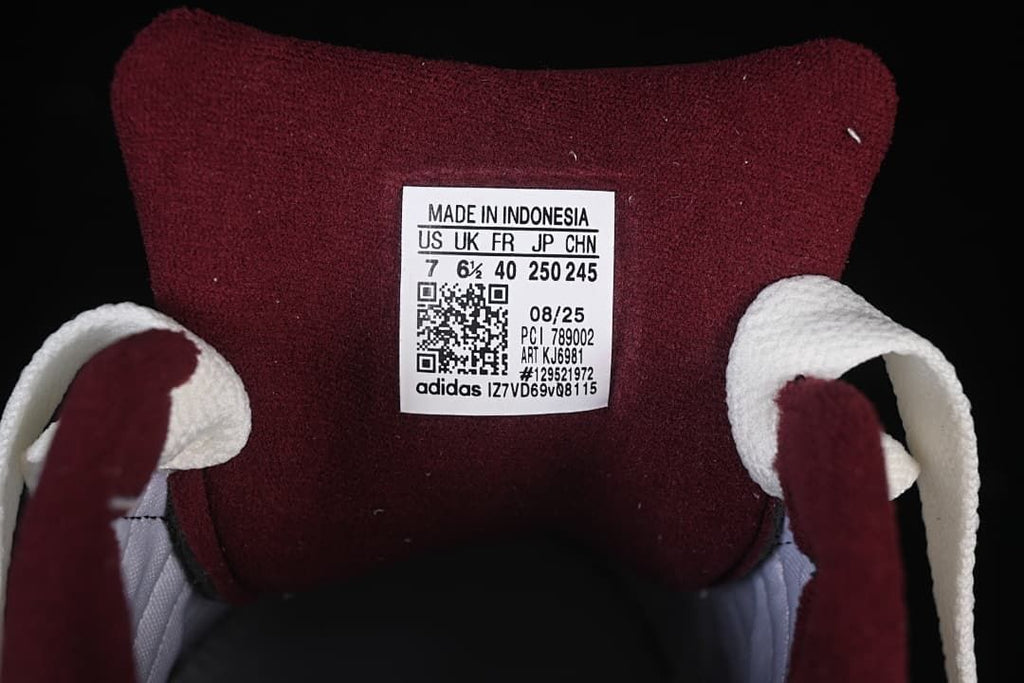 Shoe tongue label showing US 7, UK 6.5, EU 40, JP 250, and CHN 245 for the photographed sample.