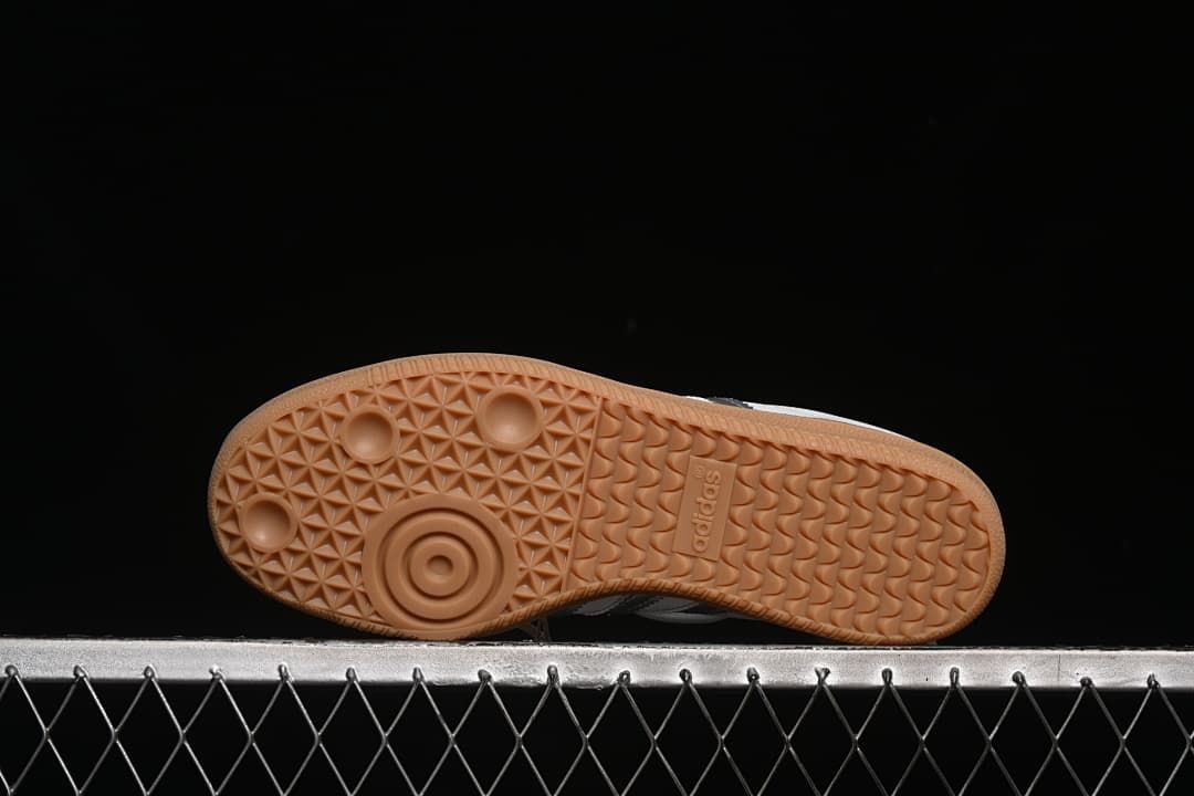 Underside view showing the gum outsole tread
