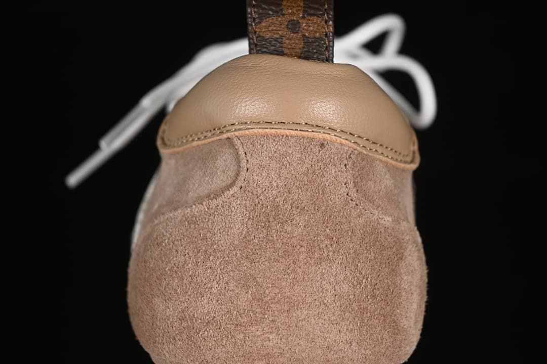 Close-up of the suede-like heel and tan heel panel